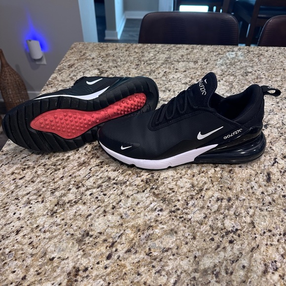 Nike Air Max 270 golf shoes size 11